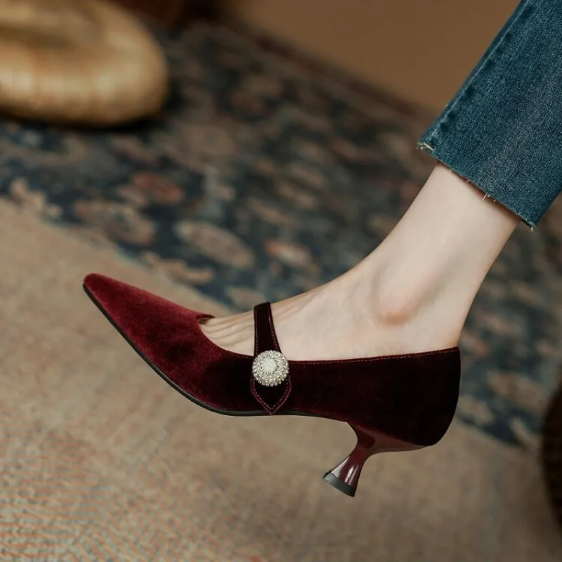 Womens Heels - Винно-красные туфли Мэри Джейн с острым