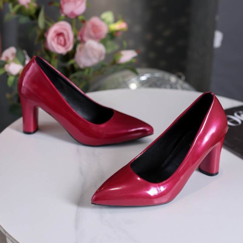 Pump Heel Block - Туфли-лодочки из лакированной кожи больших размеров
