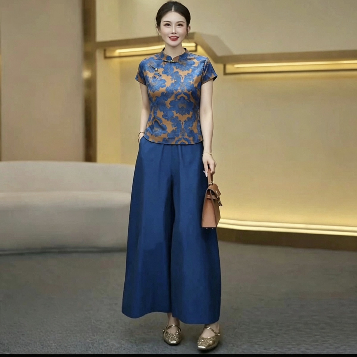 Шелковый костюм для лета: нова – обзор и цена Silk Blouse